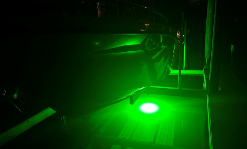 green underwater LED light