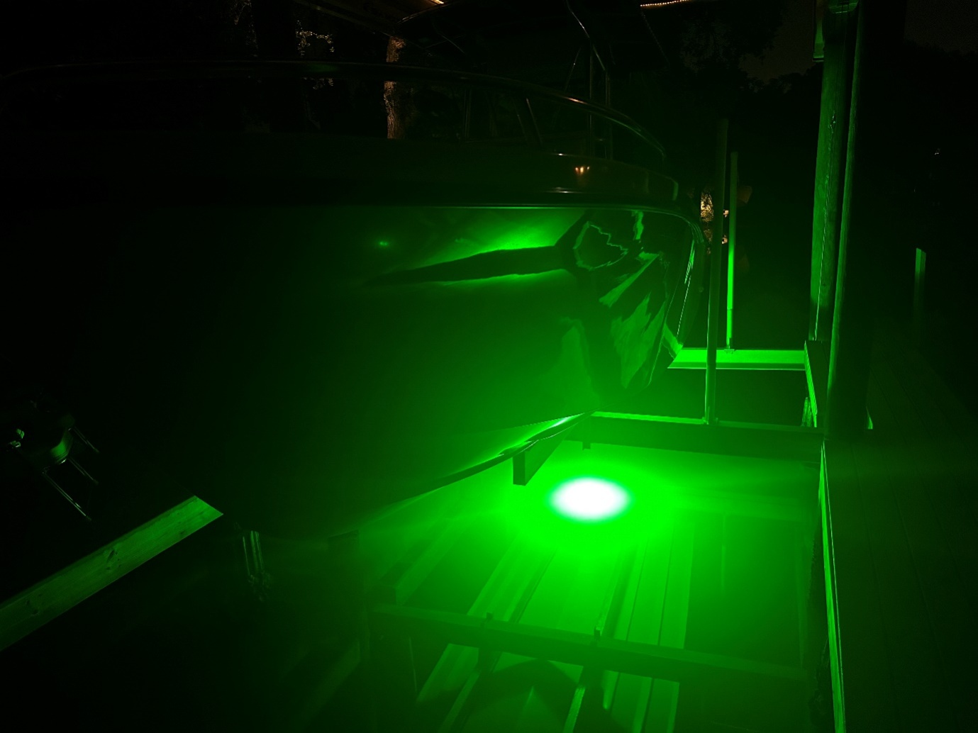 green underwater LED light